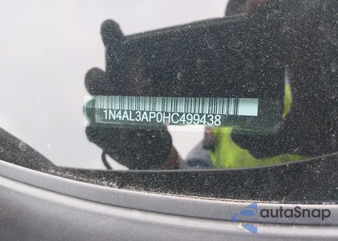 2017 Nissan Altima 2.5 S из США, поврежденный, VIN 1N4AL3AP0HC499438